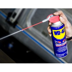 WD-40 - waterafstotend, smeermiddel, beschermer en reiniger 2