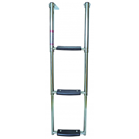 Telescopic ladder with wide steps