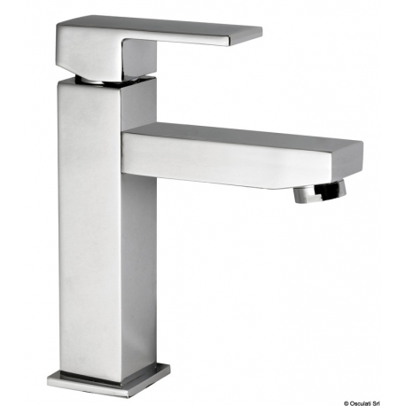 Grifo cuadrado para lavabo de baja altura