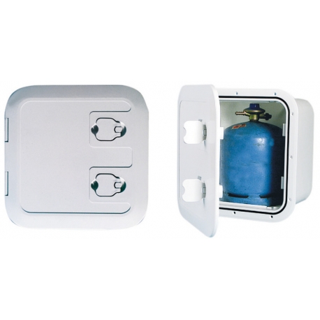 Gas cylinder locker remote ventilation