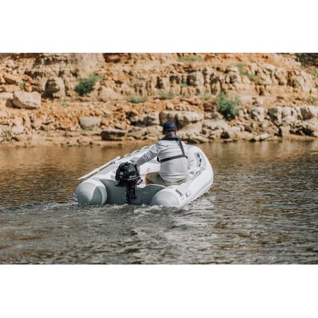 Tohatsu MFS 3.5 hp outboard motor internal tank and tiller drive