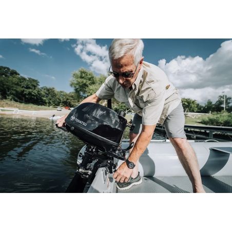 Tohatsu MFS 4 hp outboard motor internal tank and tiller drive