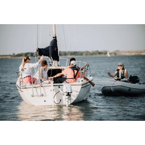 Tohatsu MFS 5 hp LPG outboard motor with external tank and tiller drive