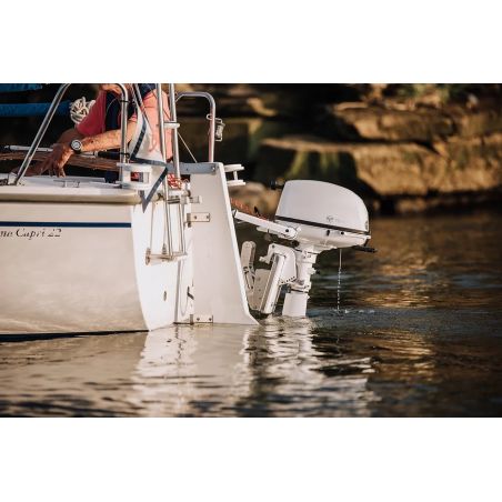 Tohatsu MFS 5 hp LPG outboard motor with external tank and tiller drive