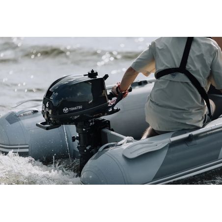 Tohatsu MFS 6 PS Außenbordmotor mit externem Tank und Pinnenantrieb