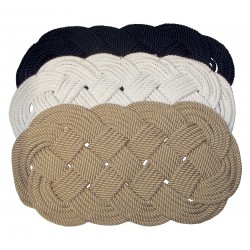 Hand-woven oval rug in solid color 2