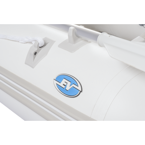 Tender 210 PLUS bateau à lattes...