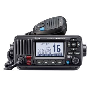 Icom IC-M423GE – fastmontert VHF for båt med DSC og integrert GNSS