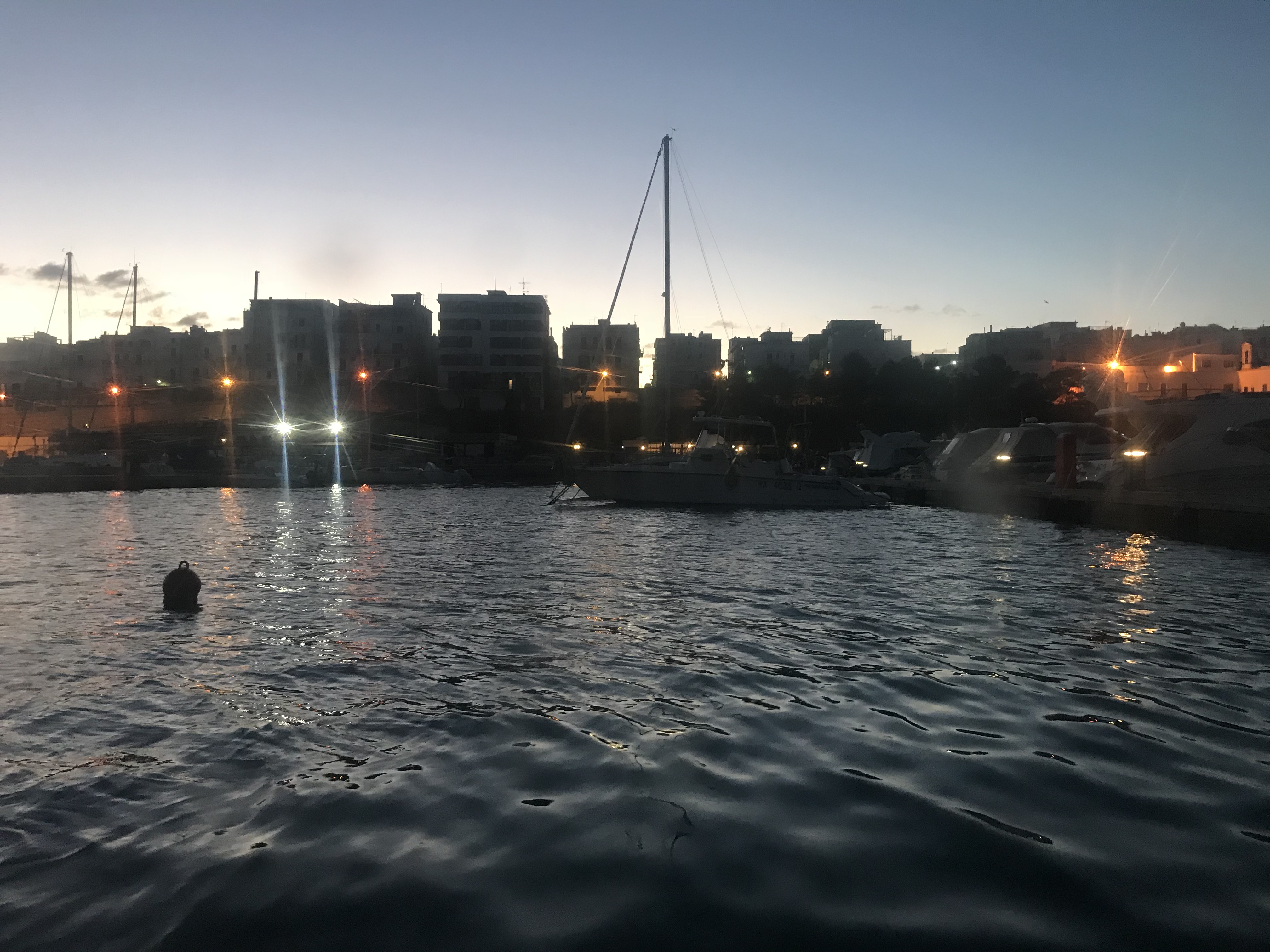 Porto di Vieste Posto Barca Lega Navale Ormeggio