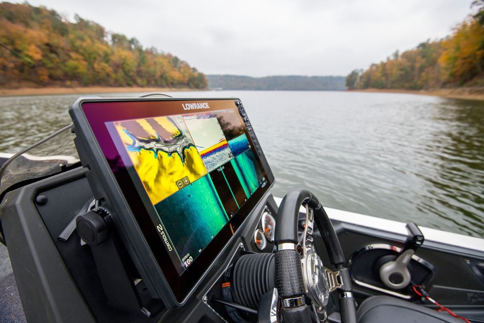 confronto Garmin vs Lowrance