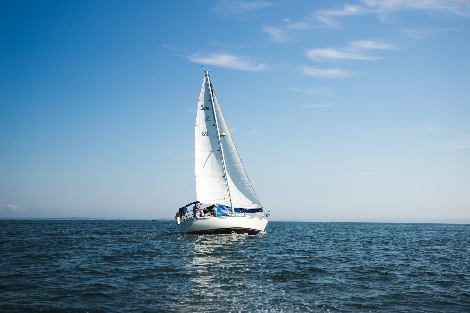 Guida alla scelta di una barca a vela per principianti