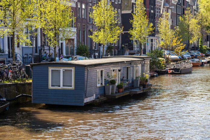 case galleggianti houseboats italia