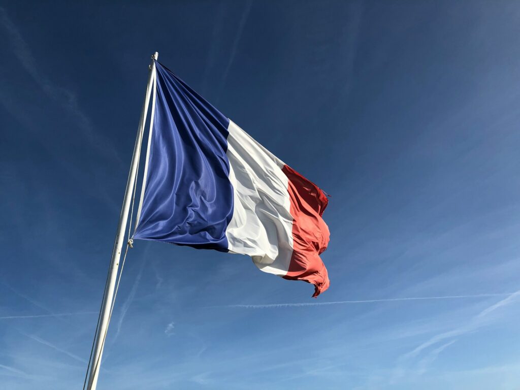 Regole per immatricolare la barca con bandiera francese